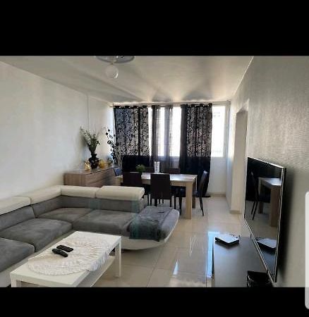 Appartement Laurent Bonnevay Βιλερμπάν Εξωτερικό φωτογραφία